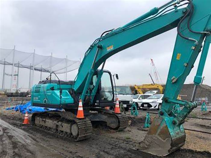 神鋼挖掘機(jī)液壓剎車總泵這么維修