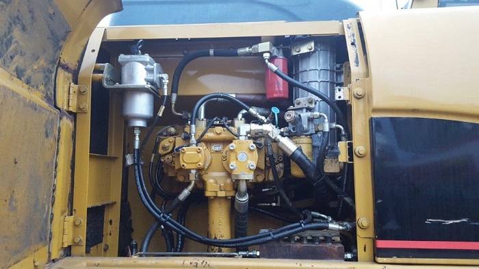 解密卡特挖掘機(jī)發(fā)動(dòng)機(jī)問題：?jiǎn)?dòng)困難、失去動(dòng)力及異常噪音的專業(yè)解決方案